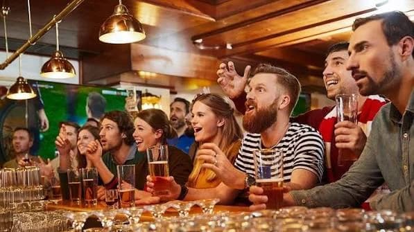 Bar-Quiz: Teams, Minispiele, neue Leute